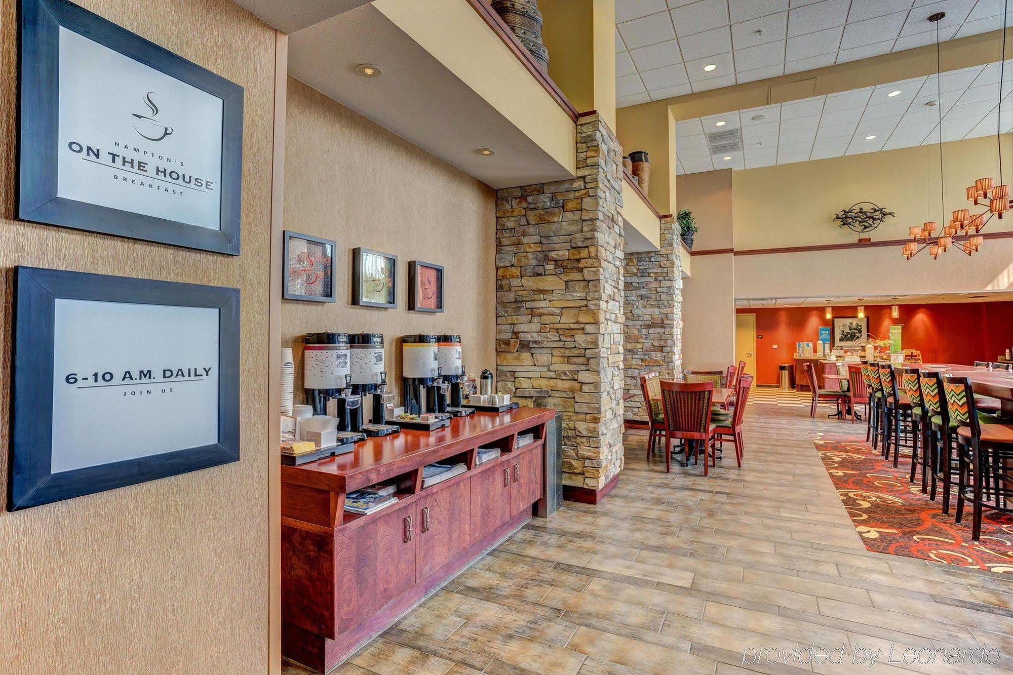 Hampton Inn & Suites Райфл Экстерьер фото